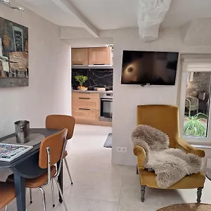 https://la-54-provence.fr-provencehotel.com