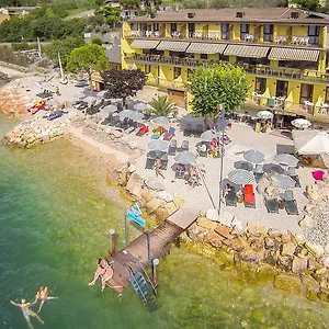https://taki-village.hotelinveneto.com